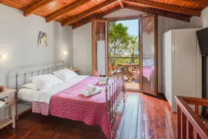 Chrissida maisonette - Image 2