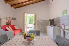 Charming Casina, swimming pool in the countryside and barbeque - Image 5