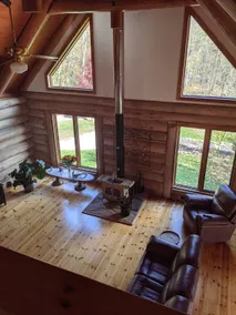 Beautiful Real log home on the Olentangy River - Image 4