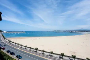 Iterlimen-bi. Spectacular beach apartment - Image 4