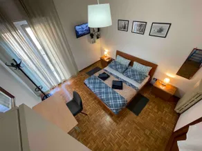 Apartment in a Residential Area - Image 4
