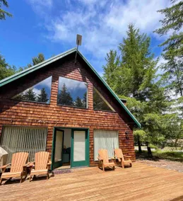 Cozy Cabin in Greenwater, WA - Image 2