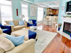 2 Min Walk to Beach | Ocean Views | Sleeps 6 - Image 4
