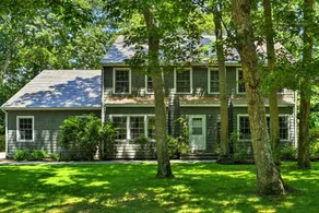 Sparkling Clean Home with Beautiful Landscaping! - Image 4