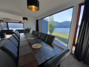 Amazing Unique Five-Star Waterfront Retreat - Image 5
