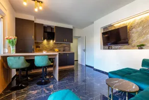 Luxury Hedone Apartment near the Bridge with Private SPA Zone - Image 5