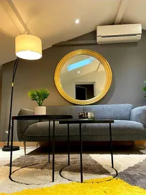 Cozy and quiet, air conditioning, 3 min to A41 - Image 3
