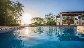 Oceanview FAST WiFi Private Yard Pool Executive Chef Staff Amazing Views - Image 3
