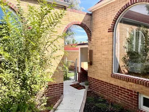 Showy apartment in Sloans Lake - Image 3