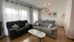 Apartment with free parking in downtown Almuñécar - Image 3