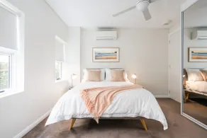 Stylish, Modern 4 bedroom Apartment in Bondi Beach - Image 4
