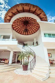 CASA ARCADIA, Brisas Guitarron - Image 3