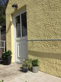 1-bed flat: rural setting: 15 miles from Edinburgh - Image 3