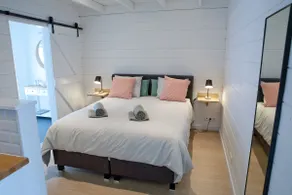 Family room, En-suite & garden near village center - Image 2