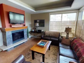 Beautiful 3 bedroom with a view! - Image 3