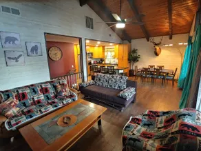 Mountain Cabin near Yosemite Free Parking WiFI - Image 4