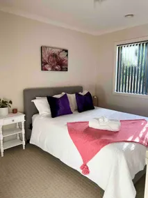 Protea Villa - Central Wodonga - Image 3