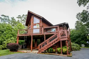 Maryn's Mountain Getaway - Image 3