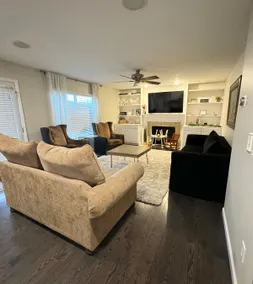 Cheerful 4 bedroom w/ outdoor oasis. Full Nursery - Image 5