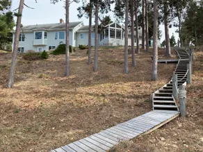 Lake Superior-beautiful 3 bedroom home! - Image 5