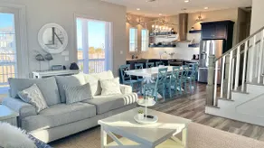 Beautiful Custom Beach house, beach view, pools - Image 2
