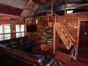 Texas Bunkhouse at Bluegill lake Cabins - Image 5