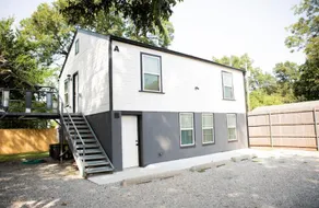 🐶🐱 friendly Apt E: 3-mins from Plaza District - Image 4