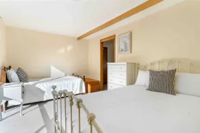 Cozy Holiday Home close to Beaches,CBD - Image 4