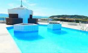 Beachfront apartment in Ponta das Canas - Image 4