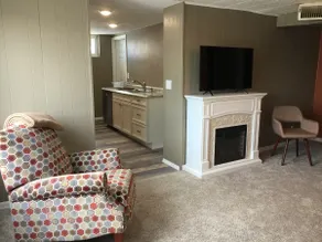 Hillsdale Hideaway - Centrally Located - Image 5