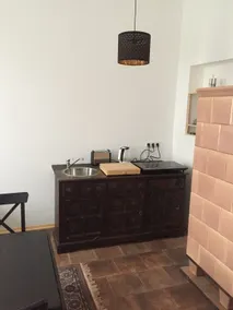 In the heart of C WiFi Netflix tiled stove and tub - Image 2