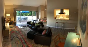 Lakefront Lifestyle in South Tempe - Image 2