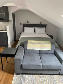Lovely 2- bedroom Apartment in Belfast - Image 5