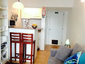 APPARTEMENT BIJOU LUMINEUX AVEC FRONT DE MER ET PISCINE - Image 4