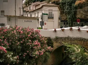 La Casa del Rio is located in Setenil. - Image 4