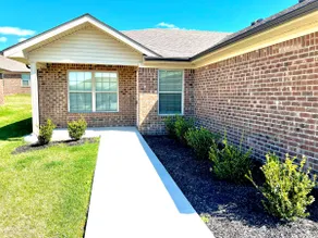 Modern 2bd 2ba - Near I75, No Steps, Free Wifi - Image 2