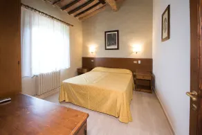Four-room villa (3 bedrooms and kitchen) - Image 3
