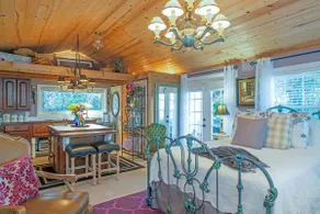 WATERFRONT COTTAGE INTERCOASTAL RETREAT - Image 2