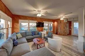 Ohana Hale Pet Friendly, Hot Tub, Canal Front Home - Image 3