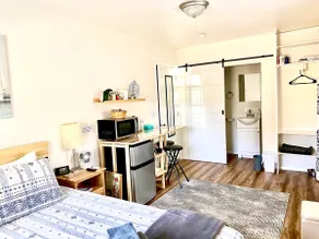 Cozy Private Guest Suite - Image 3