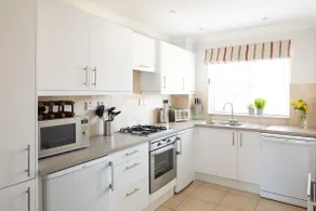 Central Chichester 3bd Mews House For Up To 6 - Image 5
