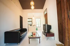 Koh Chang Residence Big Tree House S692 - Image 2