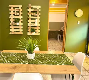 Stylish apartment near downtown! - Image 3