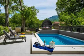Mysigt hus Mia, med uppvärmd pool, jacuzzi i pool och grill ... - Image 2