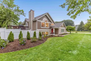 Hot Tub Getaway Near Shopping | Cozy Peaceful Home - Image 2