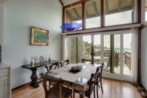 Oceanfront beach house with private hot tub - Image 5