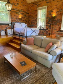 Boutique Retreat in Macedon includes Hot Breakfast - Image 4