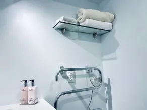 Amazing Unique Style Apartment Off Airport Road - Image 3