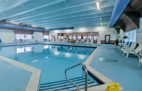 Daylily Retreat @ Lake Resort w/Indoor Pool - Image 4