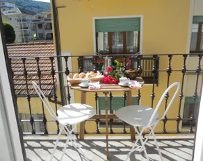 Giuliano Stresa center, spacious, bright, comfortable - Image 2